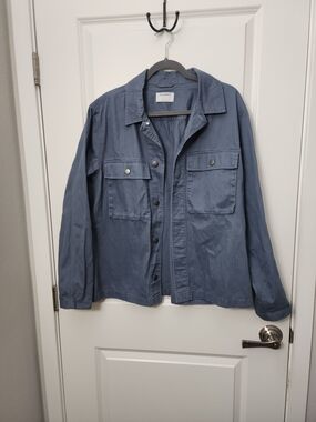 3/$25 Old Navy Men's Slate Blue Shirt Jacket with Chest Pockets